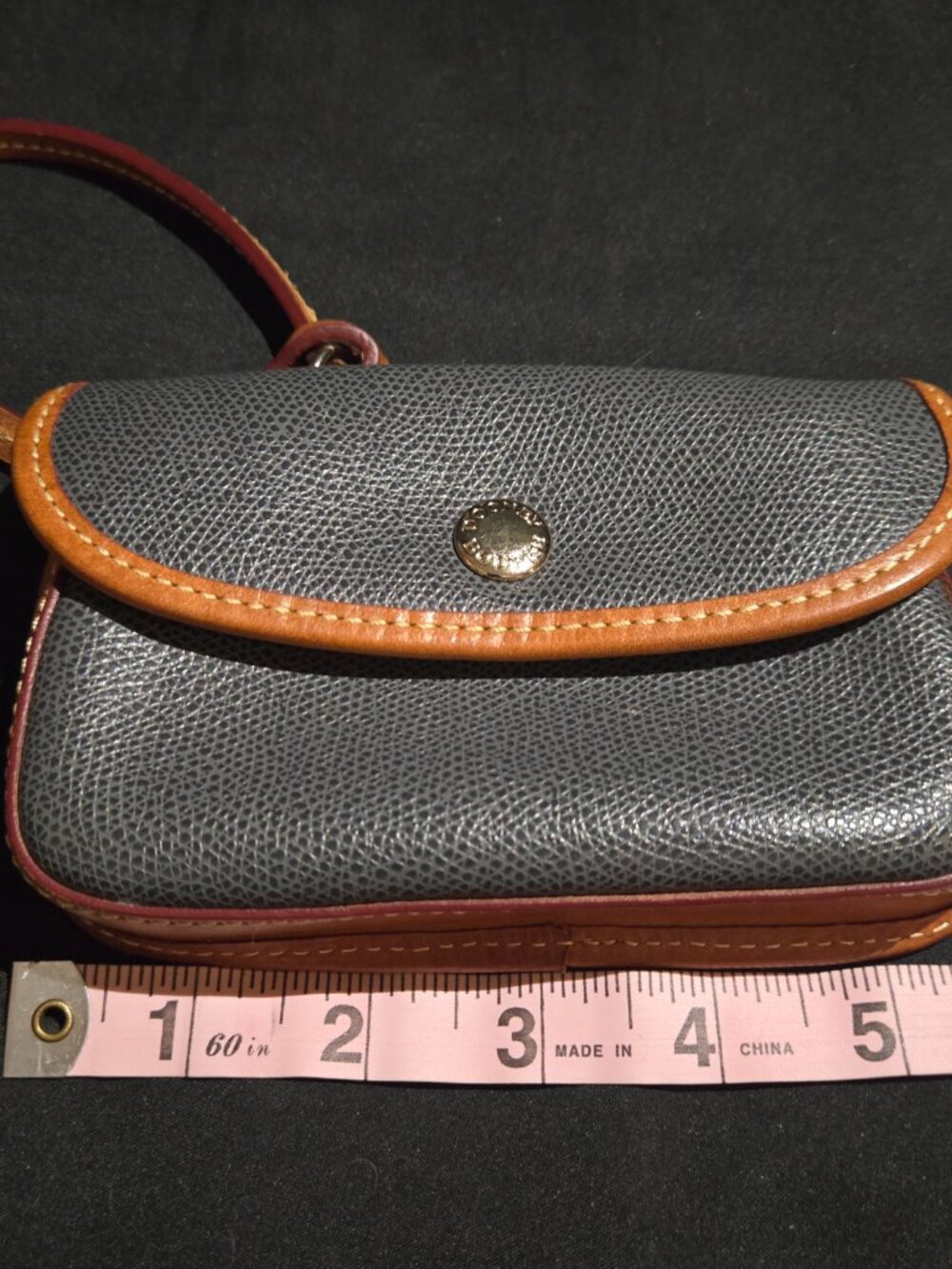 Dooney & Bourke Dark Gray Pebbled Leather Snap Wristlet Tan Trim - Picture 8 of 8